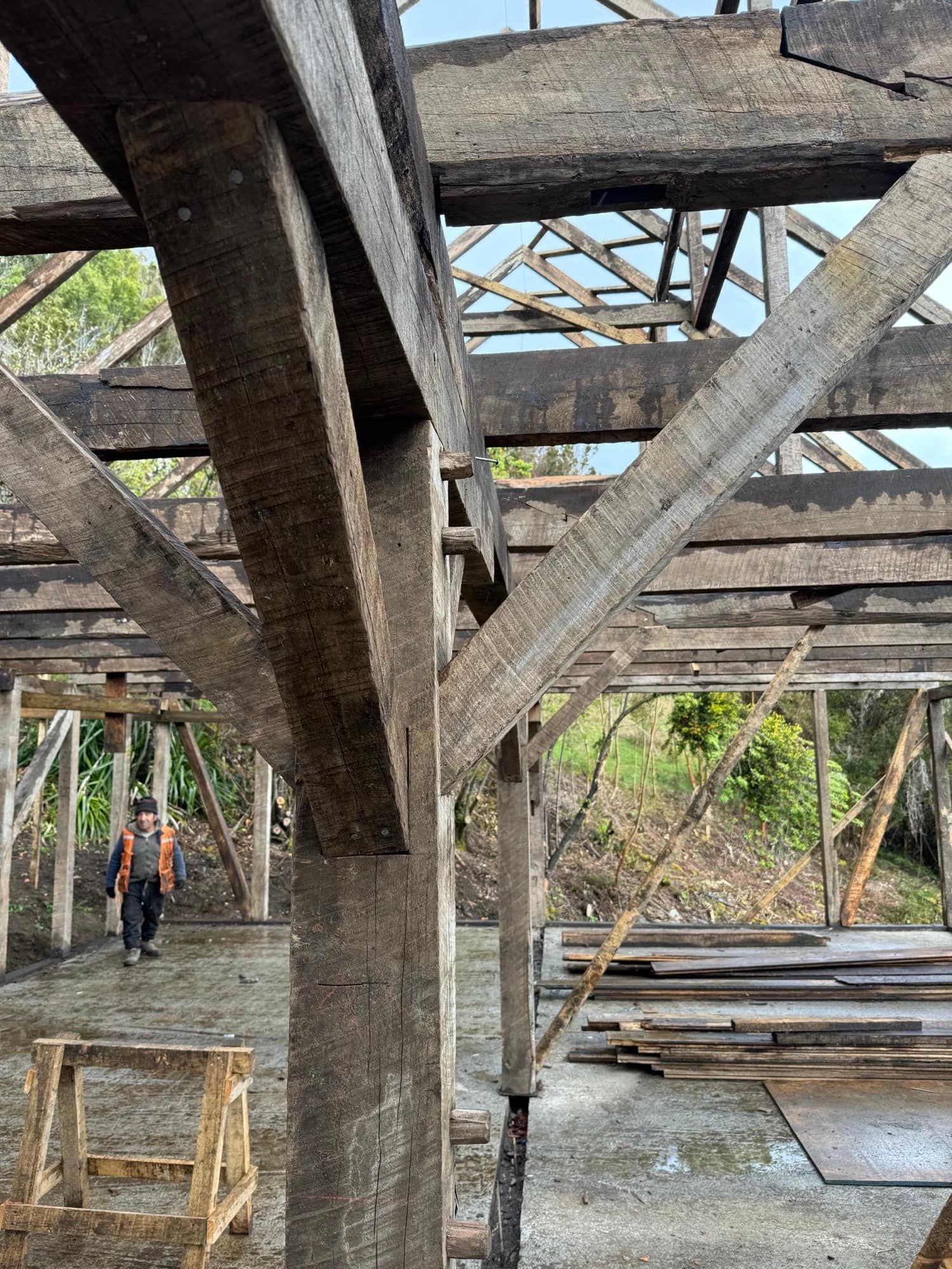 Interior de la estructura durante el montaje
